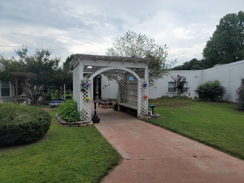 Ridge Valley Center for Nursing and Rehabilitation nursing home in Wilkesboro, NC - Photo 4 of 5