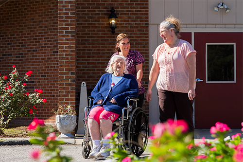 The Carrolton of Williamston nursing home in Williamston, NC - Photo 3 of 5