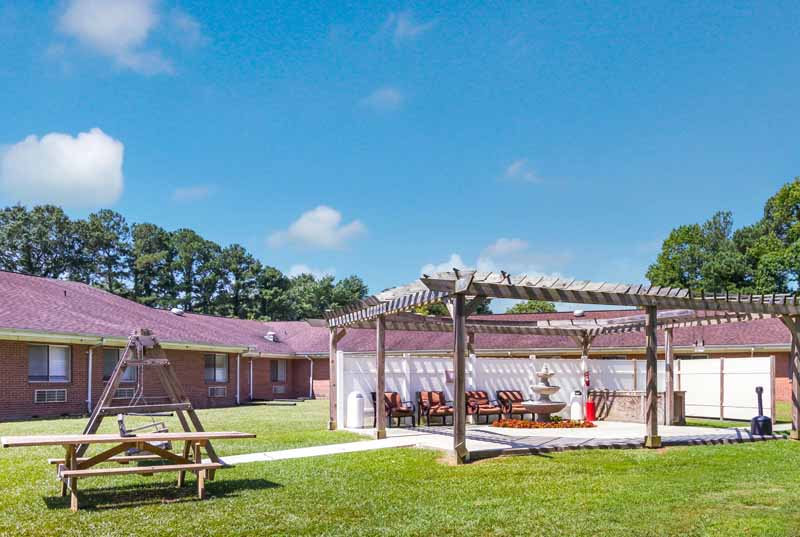 Kenansville Rehabilitation and Healthcare Center nursing home in Kenansville, NC - Photo 4 of 5