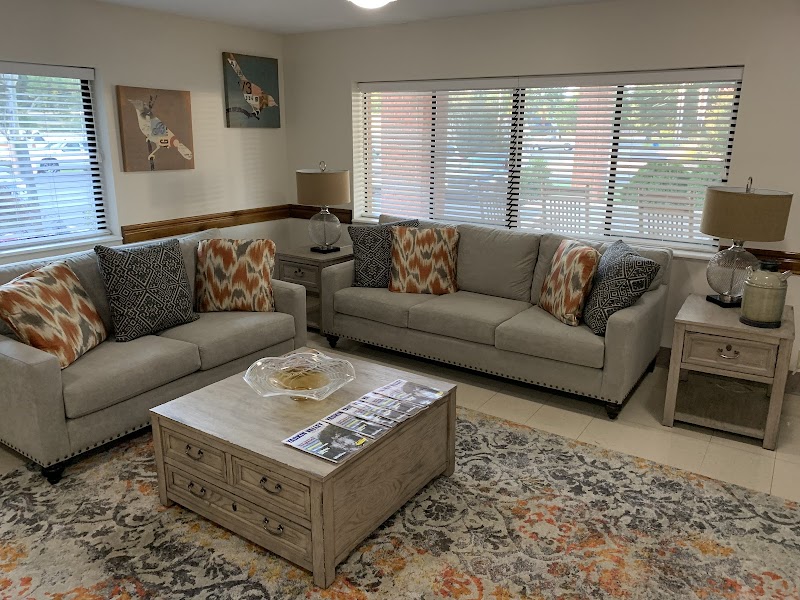 Yadkin Nursing and Care Center nursing home in Yadkinville, NC - Photo 2 of 7