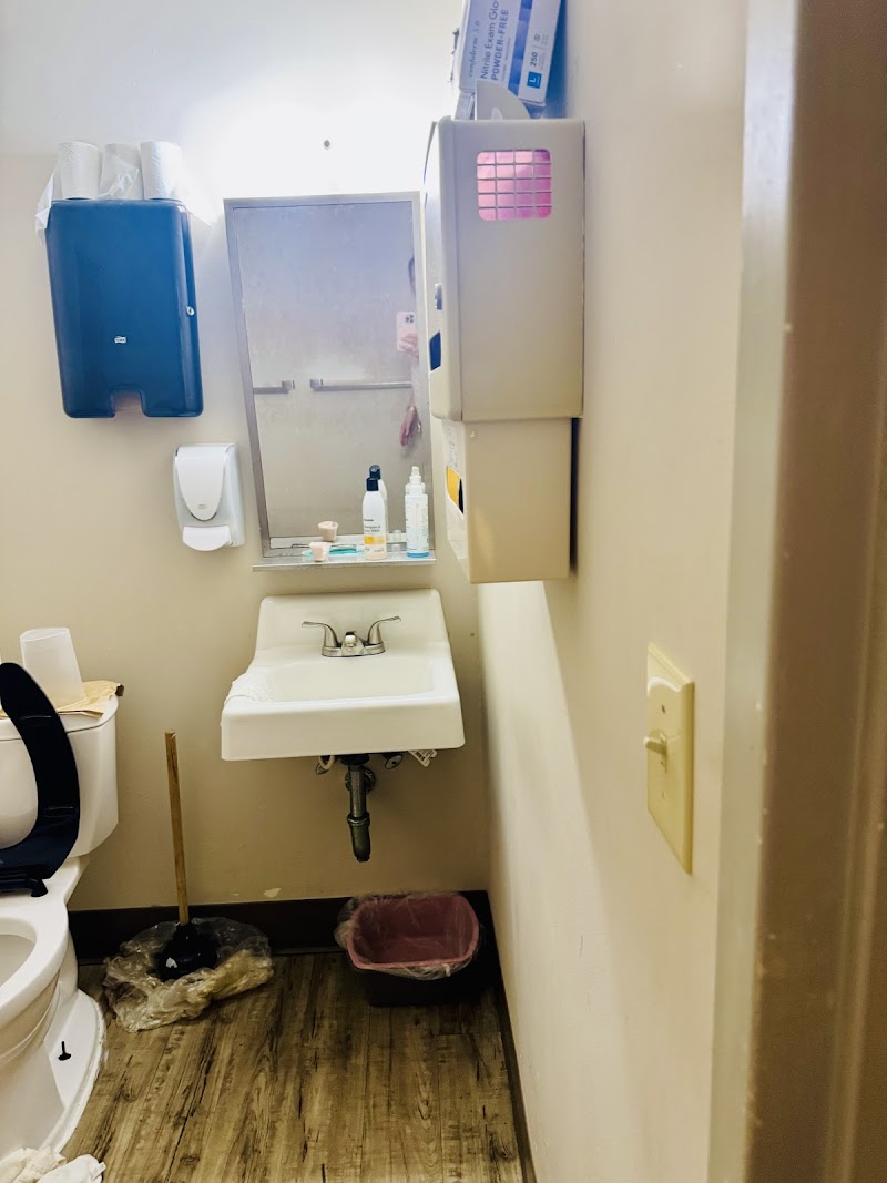 Premier Living and Rehab Center nursing home in Lake Waccamaw, NC - Photo 3 of 5