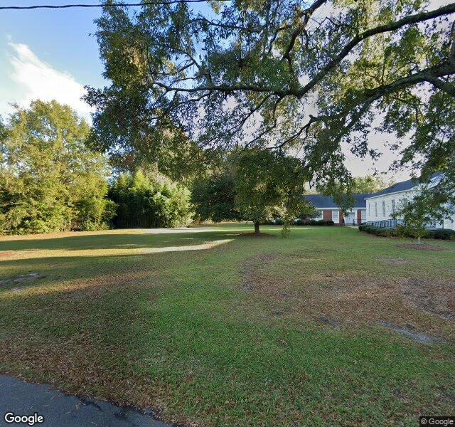 Premier Living and Rehab Center nursing home in Lake Waccamaw, NC - Photo 5 of 5