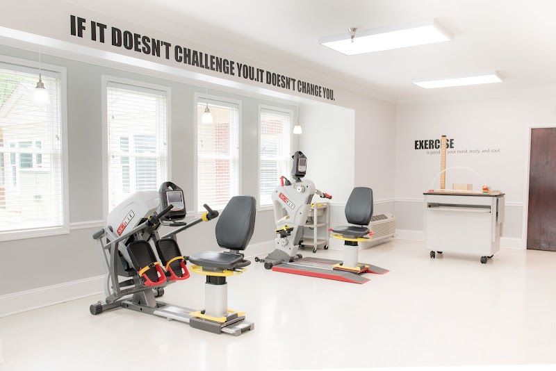 Five Oaks Rehabilitation and Care Center nursing home in Concord, NC - Photo 3 of 5