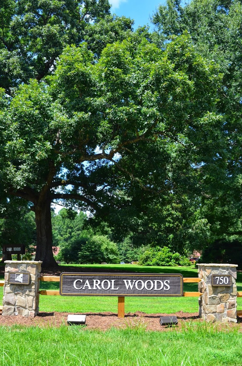Carol Woods nursing home in Chapel Hill, NC - Photo 4 of 10