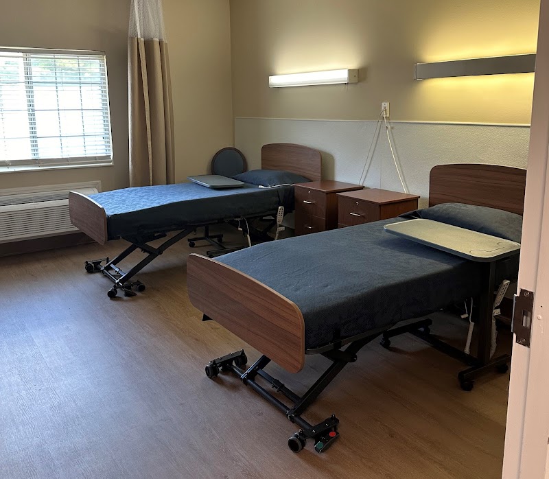 Liberty Commons Nursing and Rehabilitation Center nursing home in Whiteville, NC - Photo 4 of 5