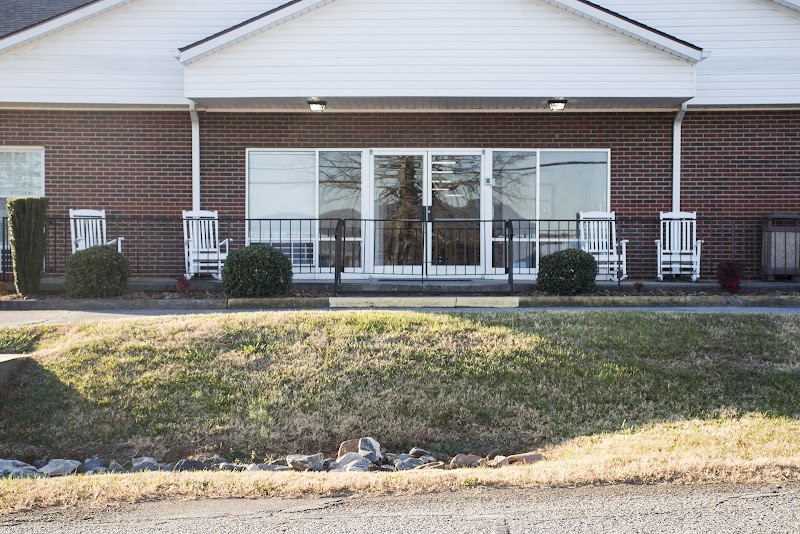 Magnolia Lane Nursing and Rehabilitation Center nursing home in Morganton, NC - Photo 4 of 5