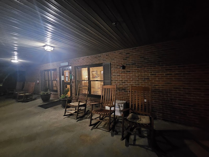 The Greens at Weaverville nursing home in Weaverville, NC - Photo 5 of 7