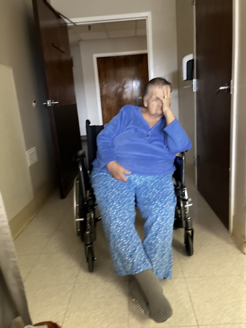 The Greens at Hickory nursing home in Hickory, NC - Photo 5 of 5