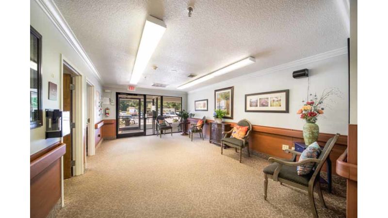 Eden Rehabilitation and Healthcare Center nursing home in Eden, NC - Photo 3 of 10