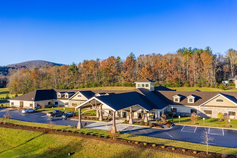 The Lodge at Mills River nursing home in Mills River, NC - Photo 3 of 9