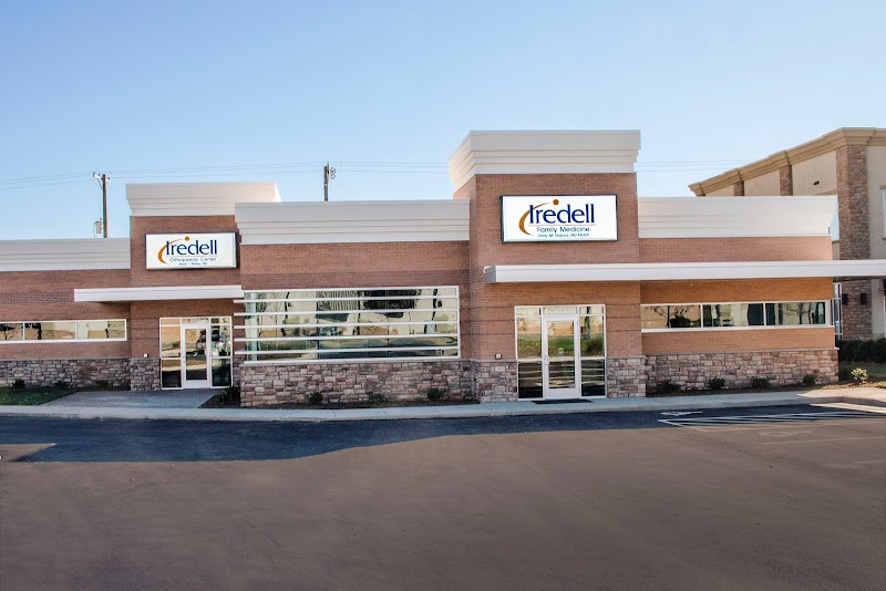 IREDELL MEMORIAL HOSPITAL INC nursing home in STATESVILLE, NC - Photo 3 of 10