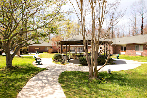 Autumn Care of Saluda nursing home in Saluda, NC - Photo 2 of 5