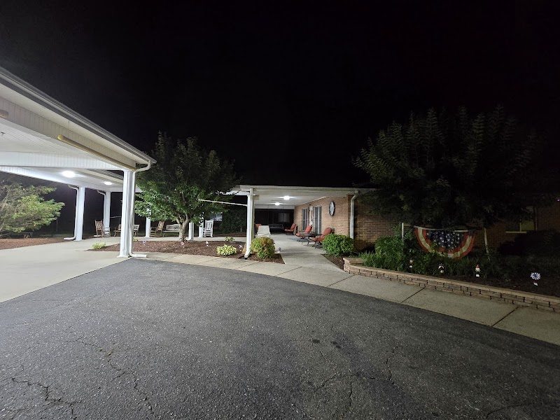 The Greens at Cabarrus nursing home in Concord, NC - Photo 3 of 8