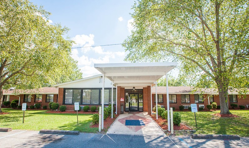 Signature Healthcare of Kinston nursing home in Kinston, NC - Photo 2 of 5