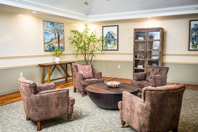 Village Green Health and Rehabilitation nursing home in Fayetteville, NC - Photo 4 of 10