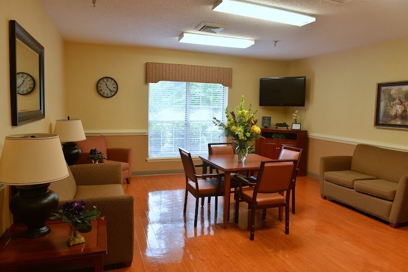 The Laurels of Forest Glenn nursing home in Garner, NC - Photo 3 of 5