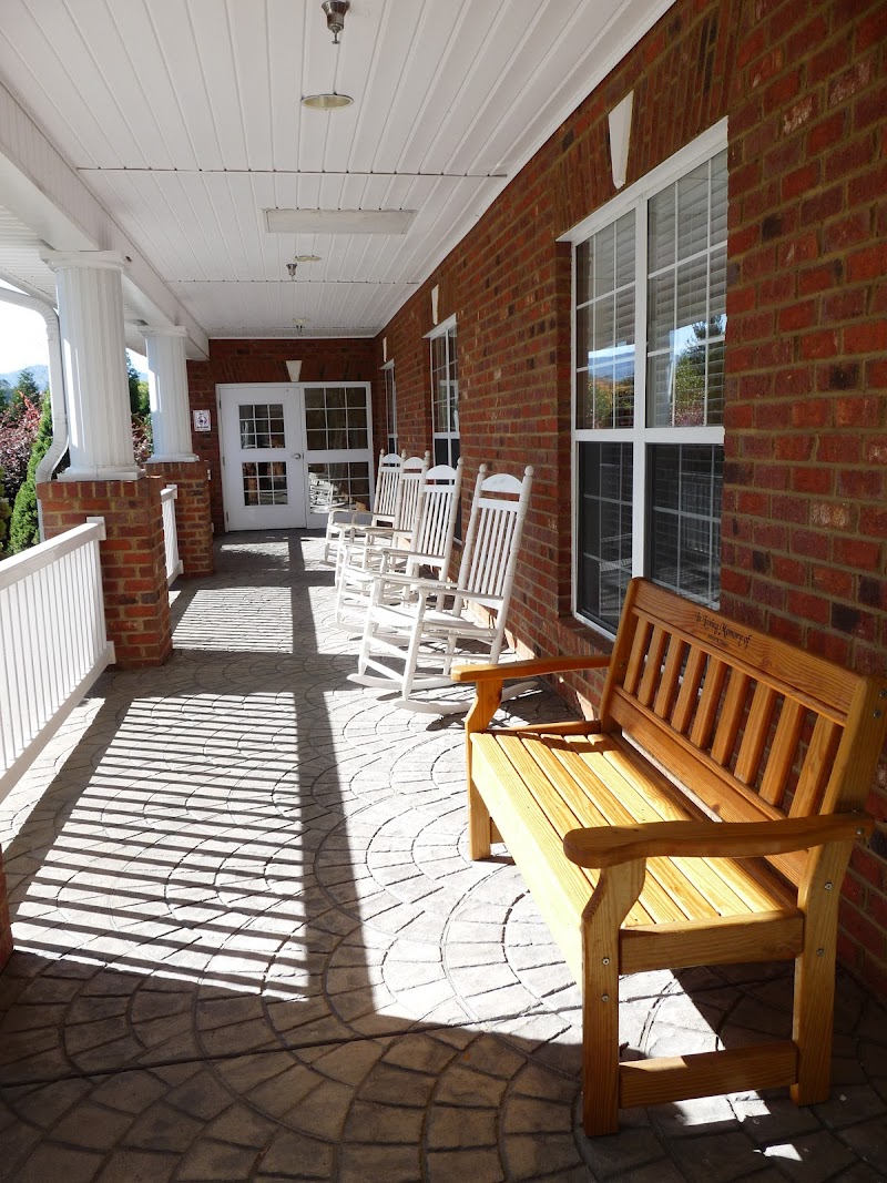 Smoky Mountain Health and Rehabilitation Center nursing home in Waynesville, NC - Photo 5 of 10