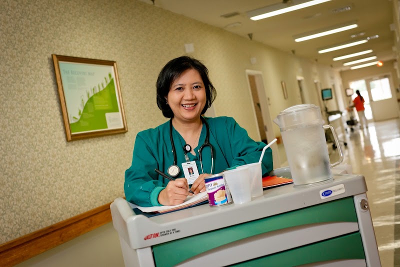 Charlotte Health & Rehabilitation Center nursing home in Charlotte, NC - Photo 4 of 5