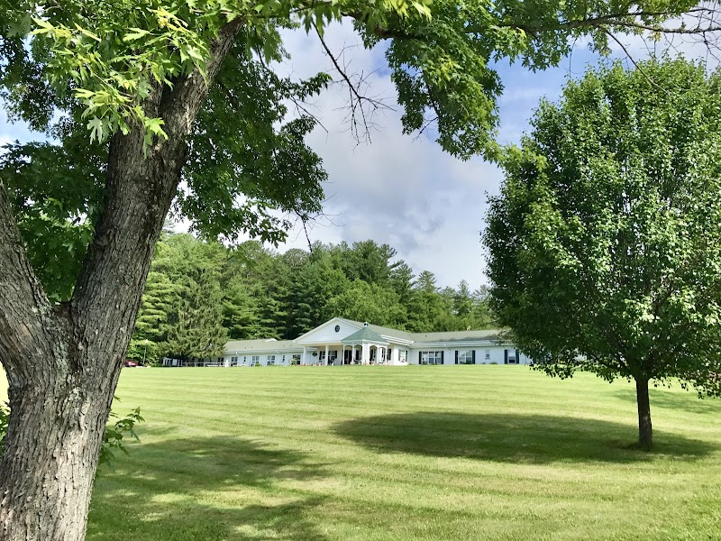 Fleshers Fairview Health Care nursing home in Fairview, NC - Photo 4 of 5