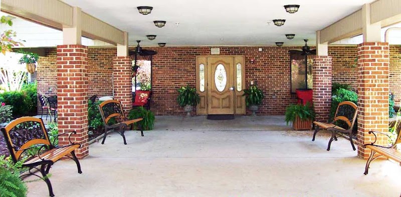 Gastonia Health & Rehab Center nursing home in Gastonia, NC - Photo 2 of 3