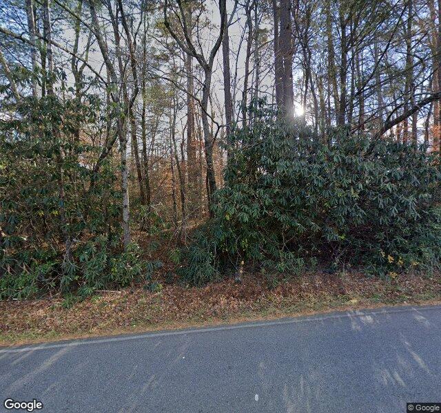 The Oaks-Brevard nursing home in Brevard, NC - Photo 5 of 5