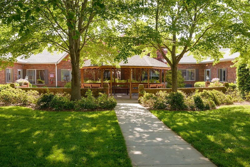 Life Care Center of Hendersonville nursing home in Hendersonville, NC - Photo 3 of 5