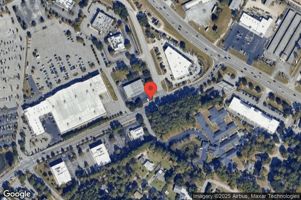 Liberty Commons Rehabilitation Center nursing home in Wilmington, NC - Photo 1 of 5