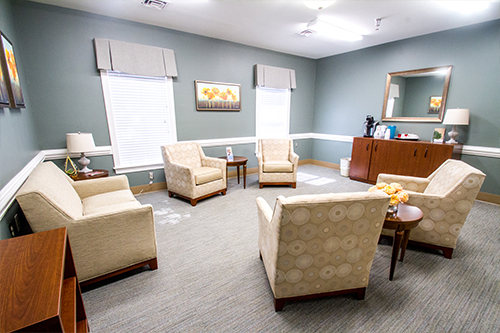 Lake Park Nursing and Rehabilitation Center nursing home in Indian Trail, NC - Photo 4 of 5