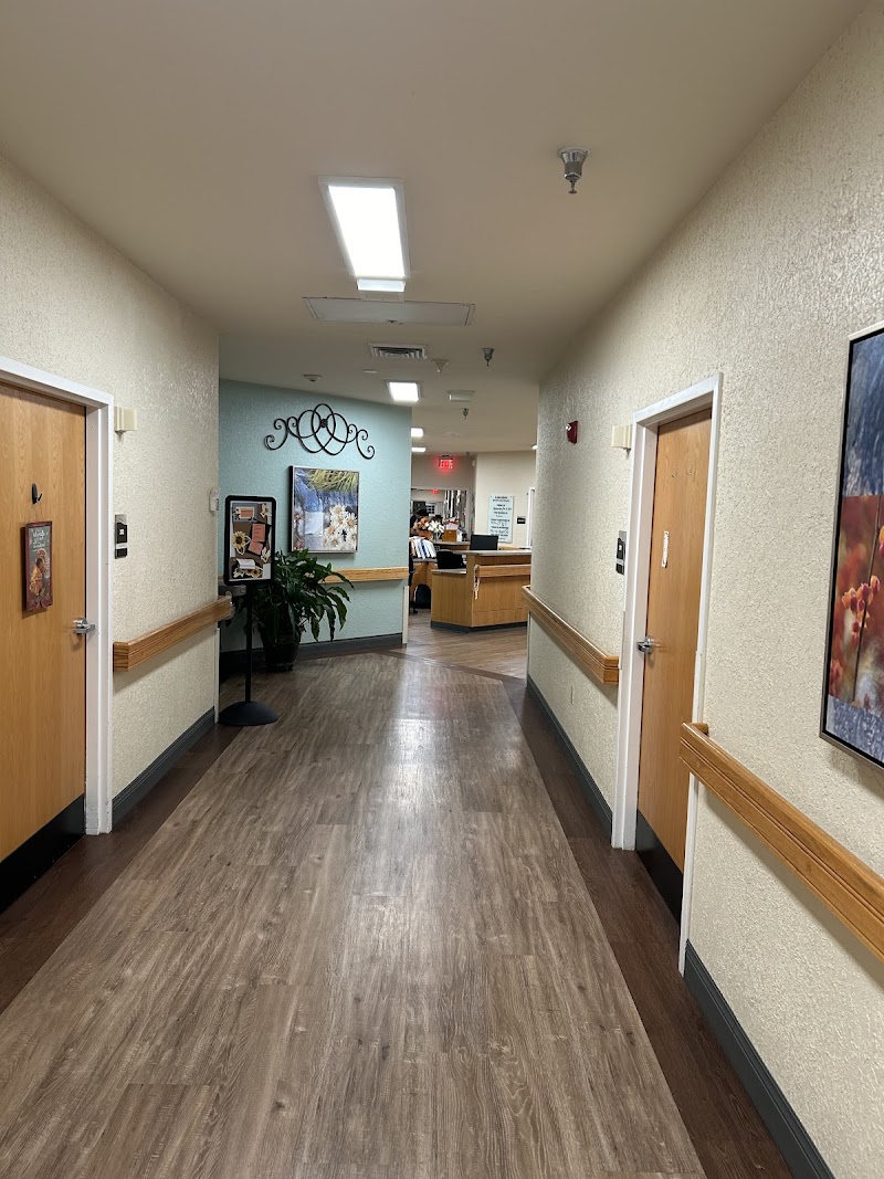 Lakeside Health & Rehab Center nursing home in Huntersville, NC - Photo 2 of 10