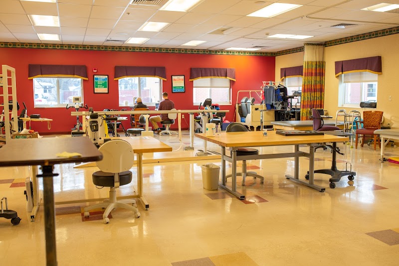 THE MEADOWS ON UNIVERSITY nursing home in FARGO, ND - Photo 4 of 5