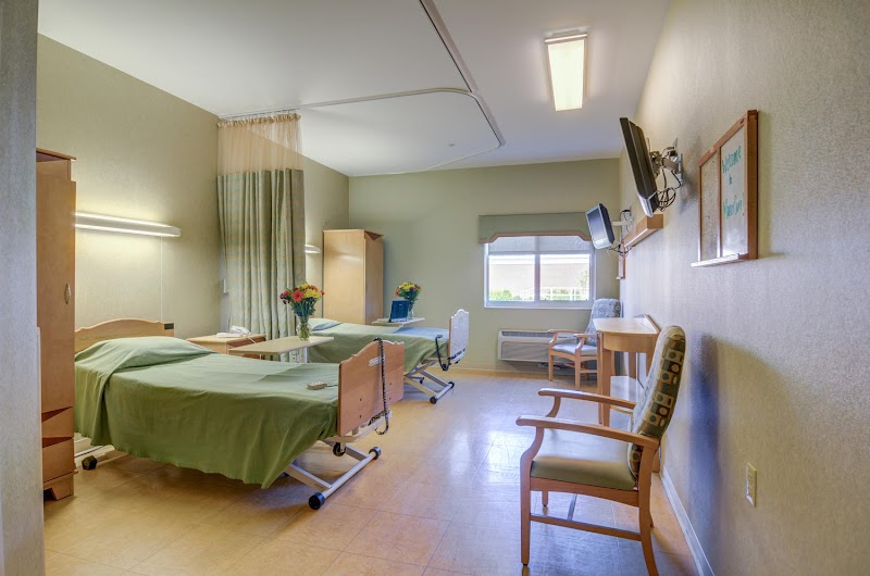 THE MEADOWS ON UNIVERSITY nursing home in FARGO, ND - Photo 5 of 5