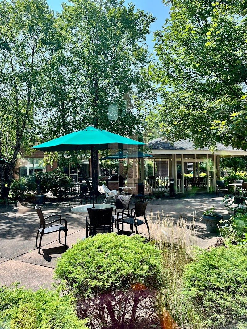 DAUGHTERS OF MIRIAM CENTER FOR NURSING & REHABILIT nursing home in BEACHWOOD, OH - Photo 4 of 5