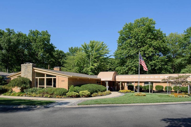 LIFE CARE CENTER OF WESTLAKE nursing home in WESTLAKE, OH - Photo 3 of 5