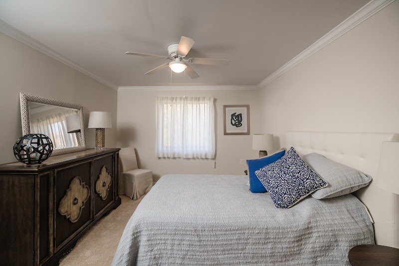 OHIO LIVING ROCKYNOL nursing home in AKRON, OH - Photo 3 of 10