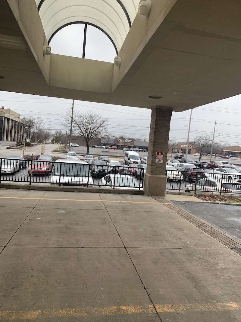 BEACHWOOD POINTE CARE CENTER nursing home in BEACHWOOD, OH - Photo 2 of 5