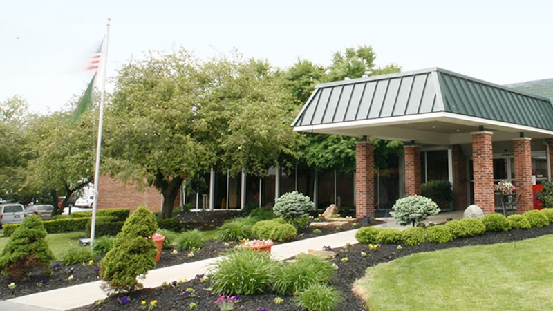 MONTEREY CARE CENTER nursing home in GROVE CITY, OH - Photo 2 of 5