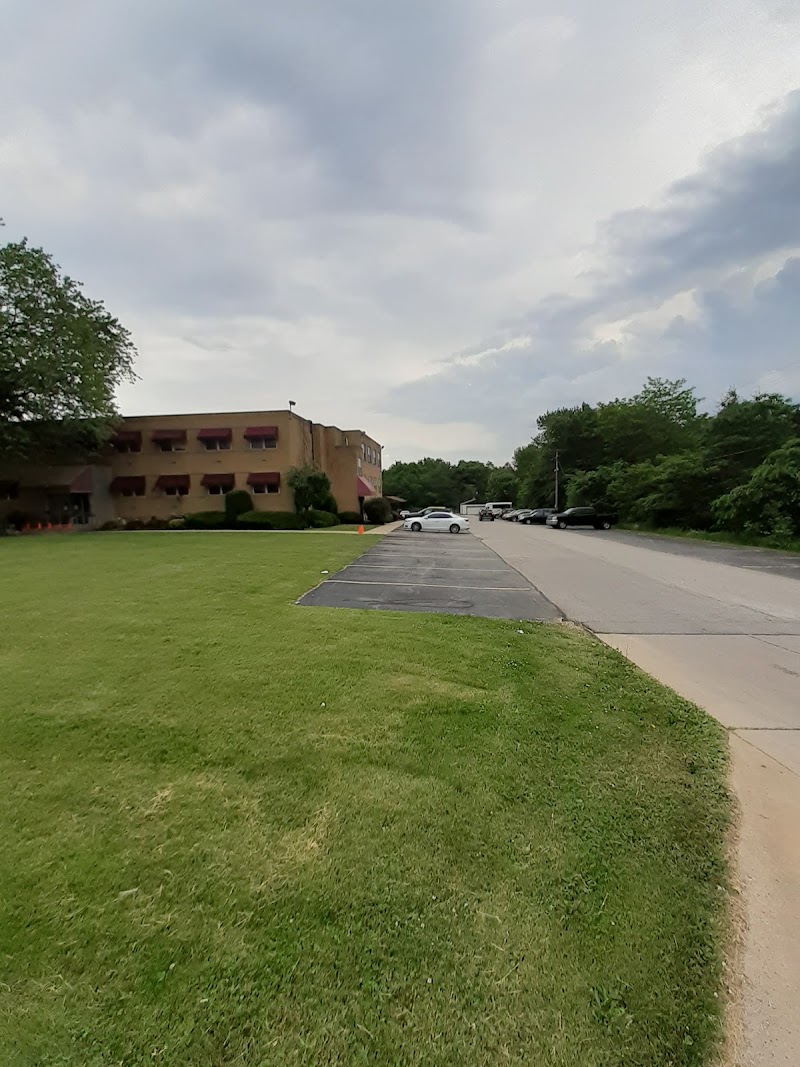 PARK CENTER HEALTHCARE AND REHABILITATION nursing home in YOUNGSTOWN, OH - Photo 2 of 5