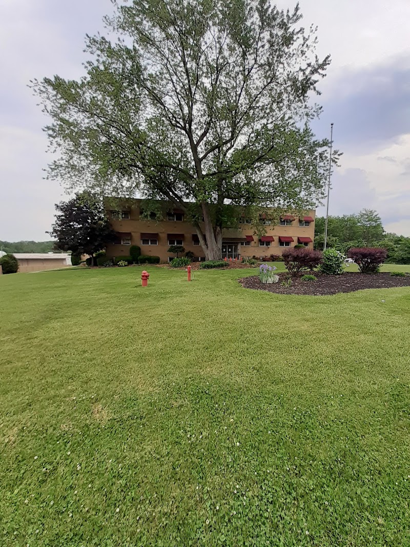 PARK CENTER HEALTHCARE AND REHABILITATION nursing home in YOUNGSTOWN, OH - Photo 3 of 5