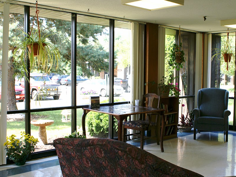 Crestwood Care Center nursing home in SHELBY, OH - Photo 3 of 5