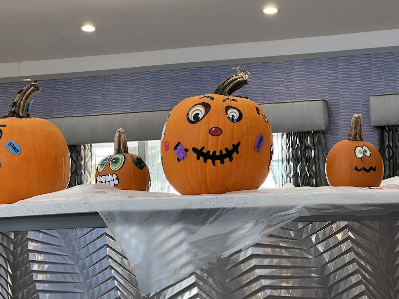 MEADOWBROOK CARE CENTER nursing home in CINCINNATI, OH - Photo 2 of 5