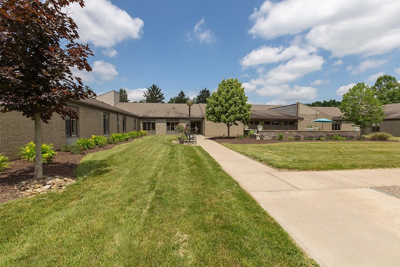 CONTINUING HEALTHCARE AT ADAMS LANE nursing home in ZANESVILLE, OH - Photo 4 of 5