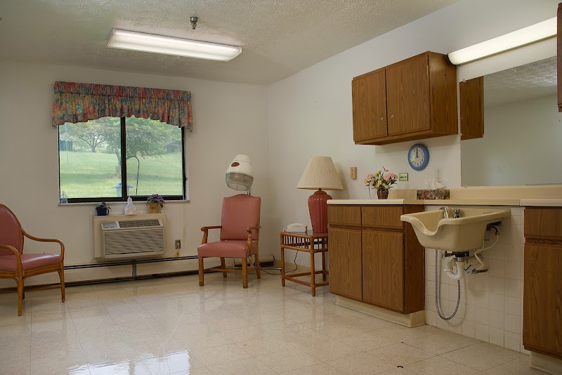 ARBORS AT DELAWARE nursing home in DELAWARE, OH - Photo 5 of 5