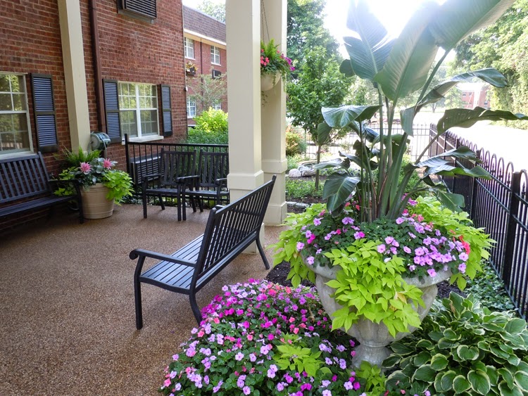 MOUNT WASHINGTON CARE CENTER nursing home in CINCINNATI, OH - Photo 5 of 5