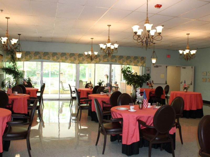 PEARLVIEW REHAB & WELLNESS CTR nursing home in BRUNSWICK, OH - Photo 2 of 10