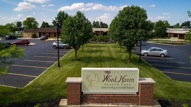 WOOD HAVEN HEALTH CARE SENIOR LIVING & REHAB nursing home in BOWLING GREEN, OH - Photo 2 of 5