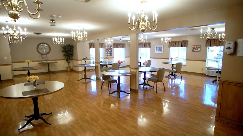 WINDSOR HEALTH CARE CENTER nursing home in YOUNGSTOWN, OH - Photo 3 of 10