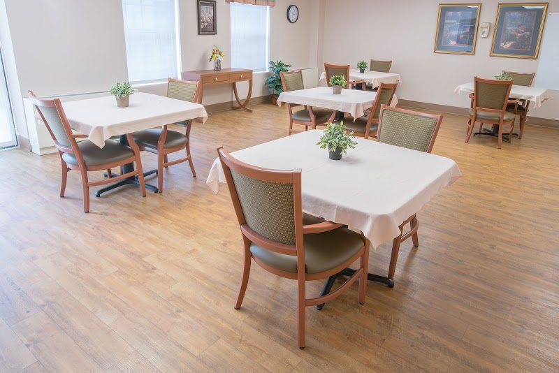 RESIDENCE AT SALEM WOODS nursing home in CINCINNATI, OH - Photo 5 of 10