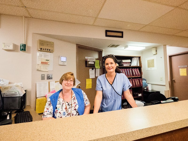 EDGEWOOD MANOR REHABILITATION  & HEALTHCARE CENTER nursing home in PORT CLINTON, OH - Photo 4 of 5