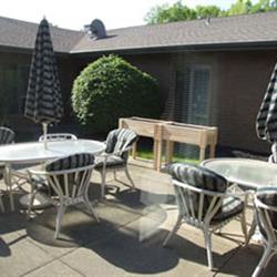 BRIARFIELD AT ASHLEY CIRCLE nursing home in YOUNGSTOWN, OH - Photo 2 of 4