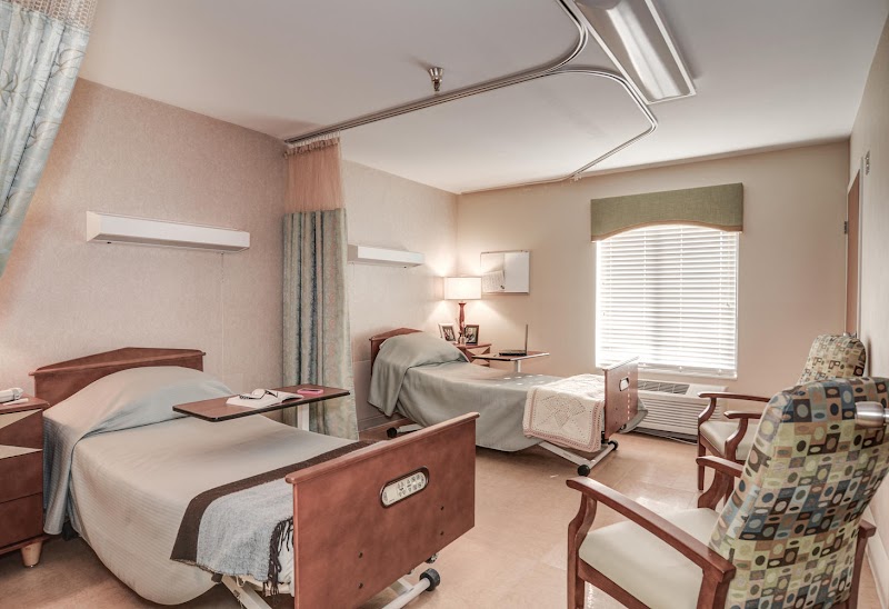 ROLLING HILLS REHAB AND CARE CTR nursing home in BRIDGEPORT, OH - Photo 3 of 5